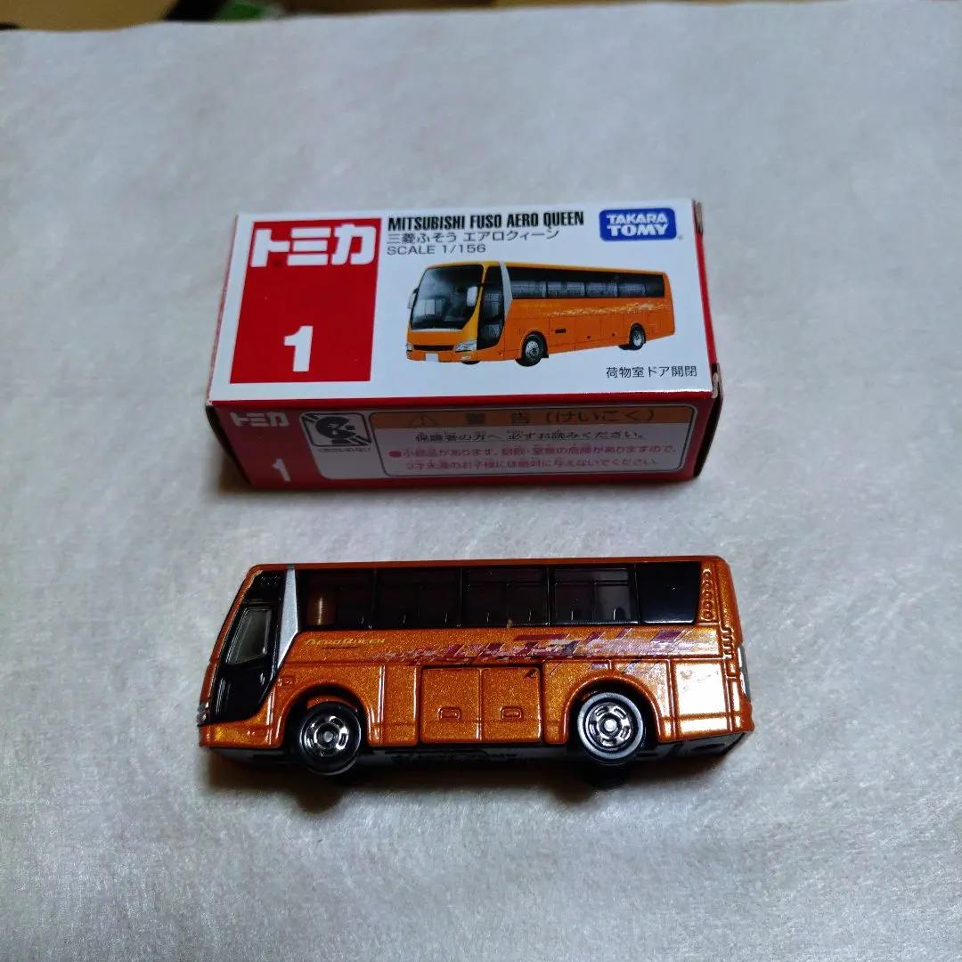 Thumbnail of Tomica Red Box No. 1 Mitsubishi Fuso Aero Queen