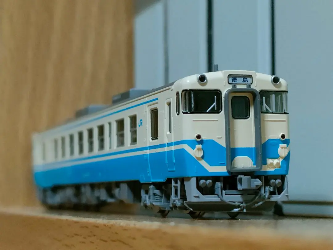JRディーゼルカー キハ40-2000形(JR四国色)(M) ｜製品情報｜製品