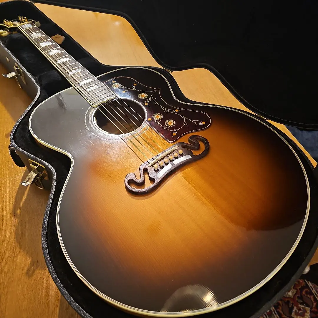 ギブソンj-200（超美品） 価格交渉可 2025年最新】gibson j-200の人気アイテム - メルカリ