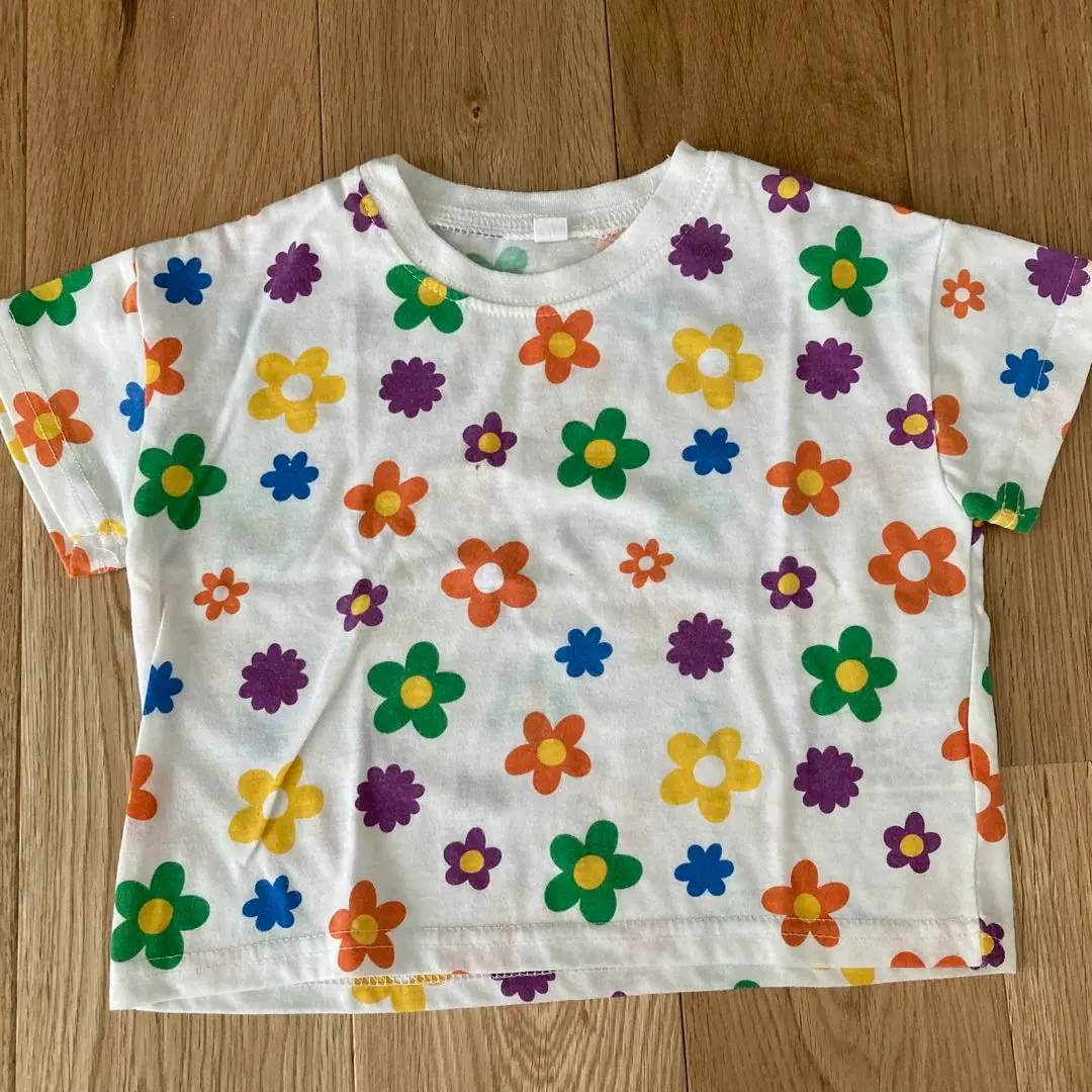Thumbnail of Floral Baby T-shirt, Size 90