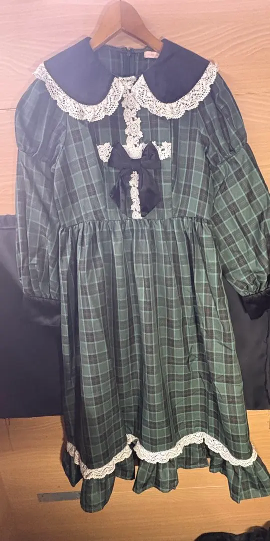 思夢樂 愛野繪里 夏綠蒂的星期三 綠色格紋洋裝 的縮圖