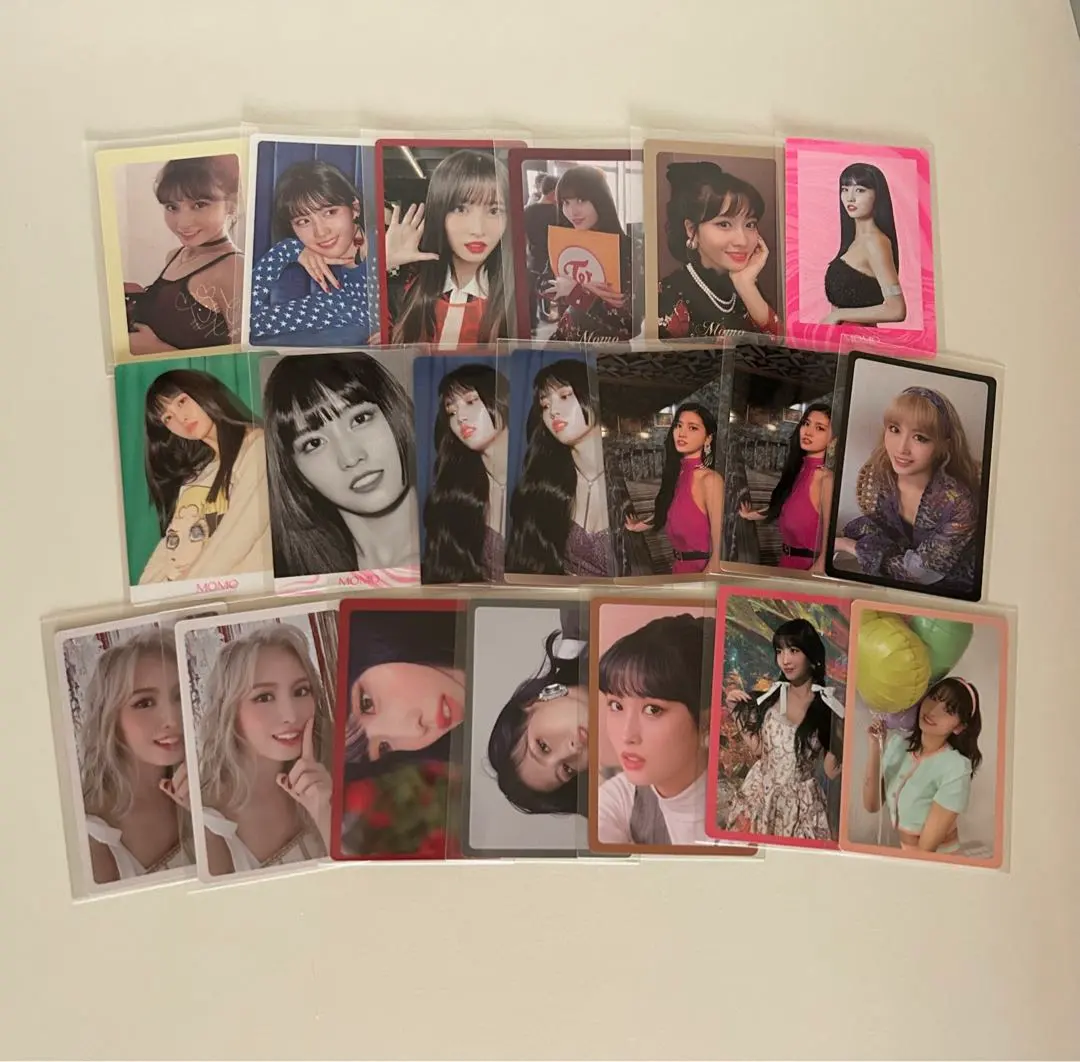 Thumbnail of Twice Momo trading card set