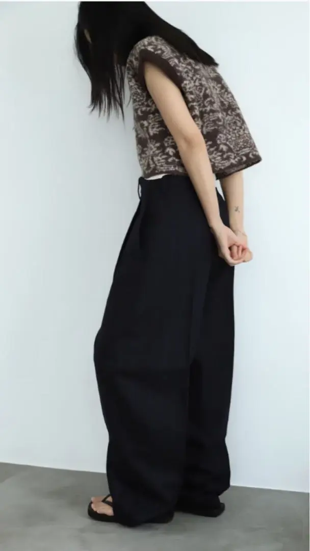 Cristaseya クリスタセヤ　和紙ジレ　ニット　ベスト 新品Cristaseya クリスタセヤ ニットベスト 20AW定価7万7000円