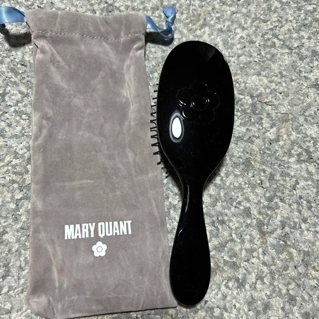 マリクワ  非売品ヘアブラシ&ミラー MARY QUANT（ヘアブラシ/クシ）のフリマアイテム一覧