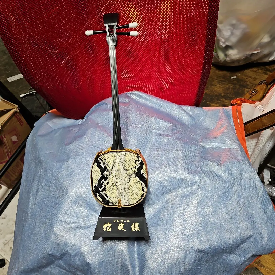 △蛇味線△三線 全長79cm程 練習に△中古現状品 ｜ホビー