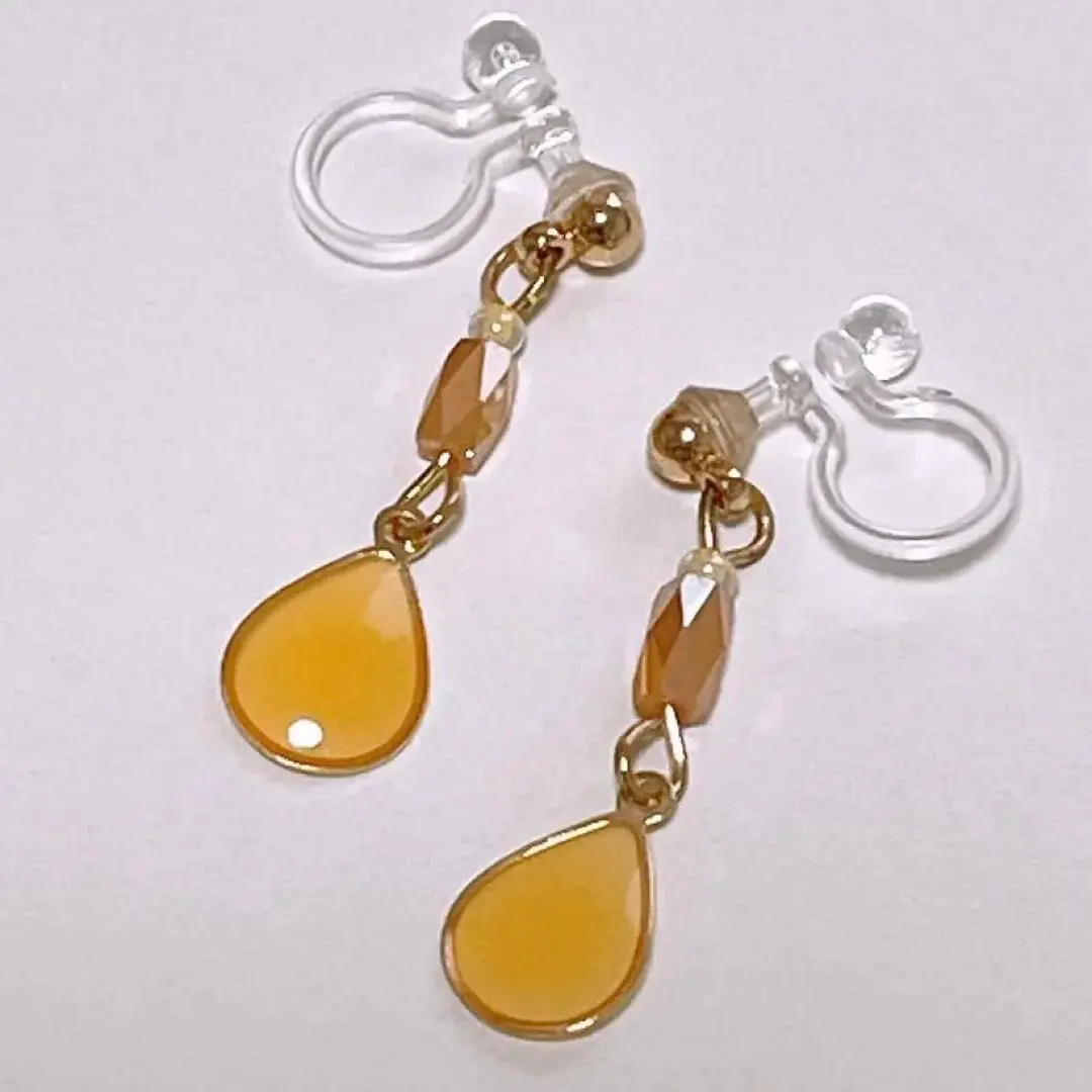 Thumbnail of Yellow Teardrop Earrings / Drop-shaped Yellow
