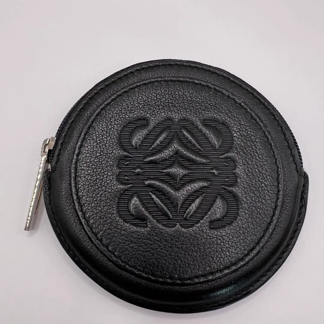LOEWE 零錢包 Anagram 黑色 壓紋 浮雕 圓形 標誌 的縮圖