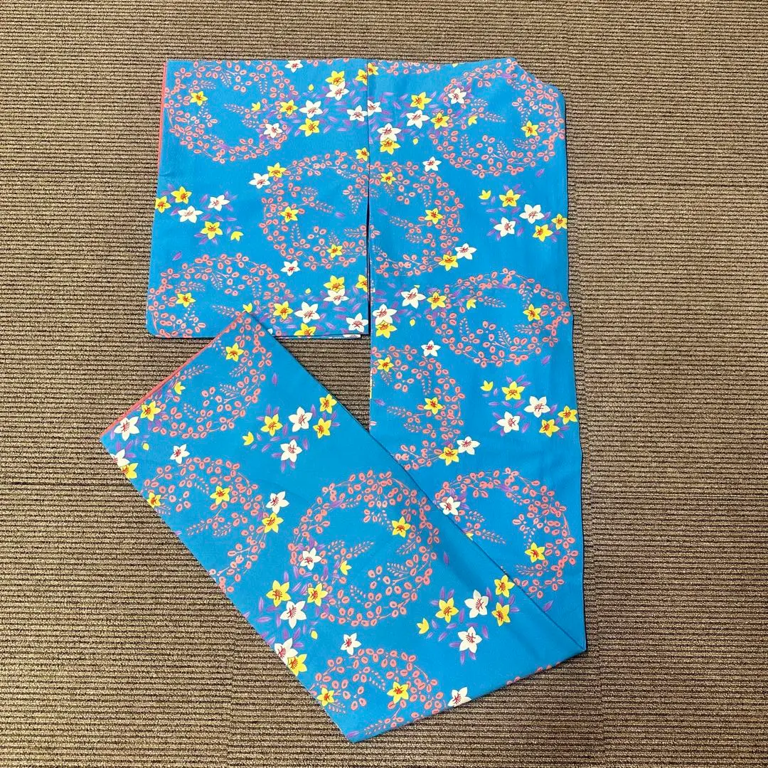 Thumbnail of Japanese Clothing: Unlined Kimono - 95 / Light Blue Floral Pattern, Size M