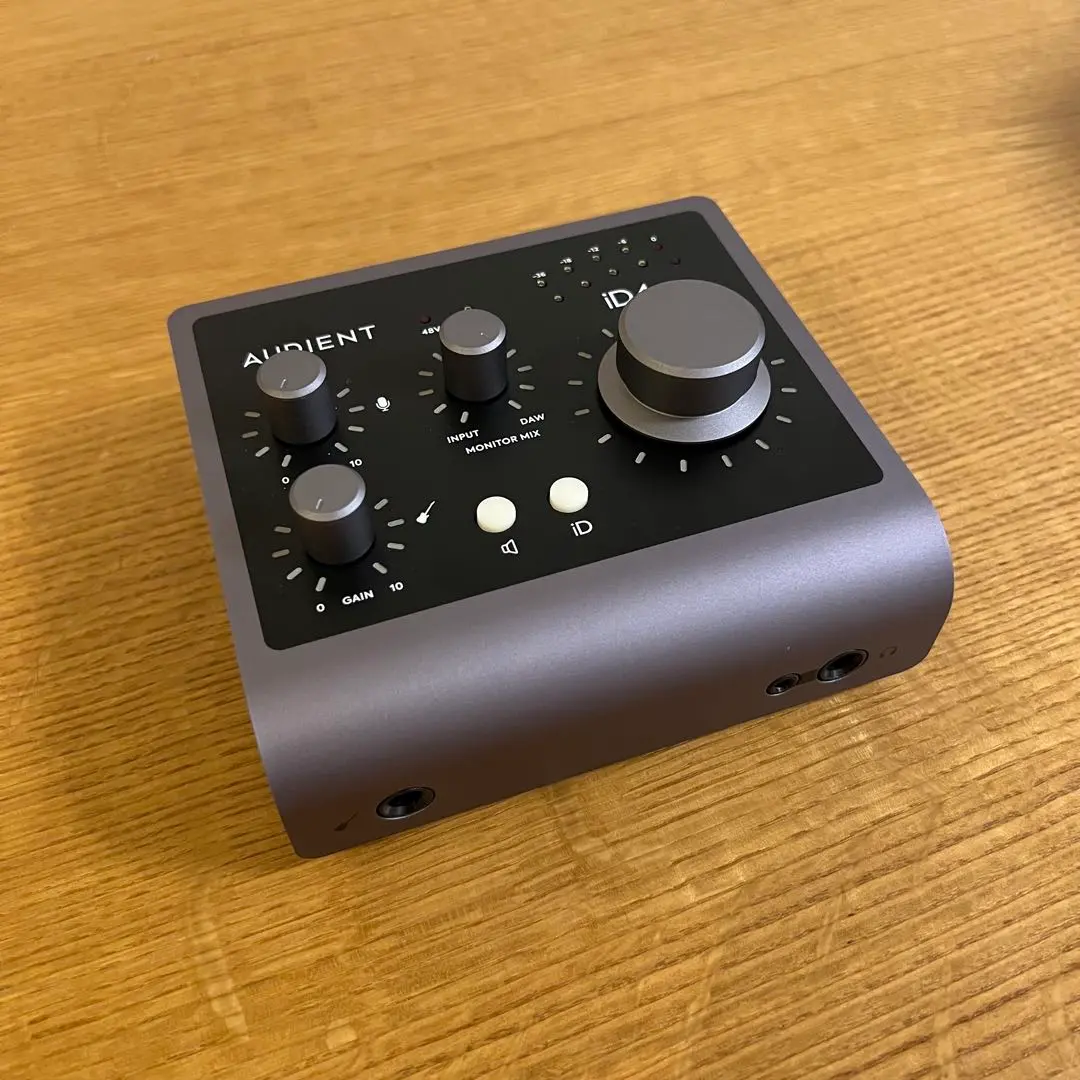 audient id4mk2 中古 本体と箱のみ 訳あり usbケーブルつき