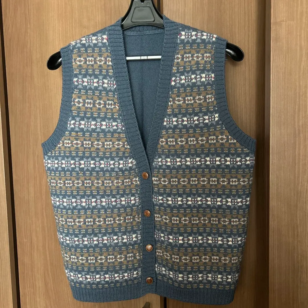 Thumbnail of Men's Braided Knit Vest