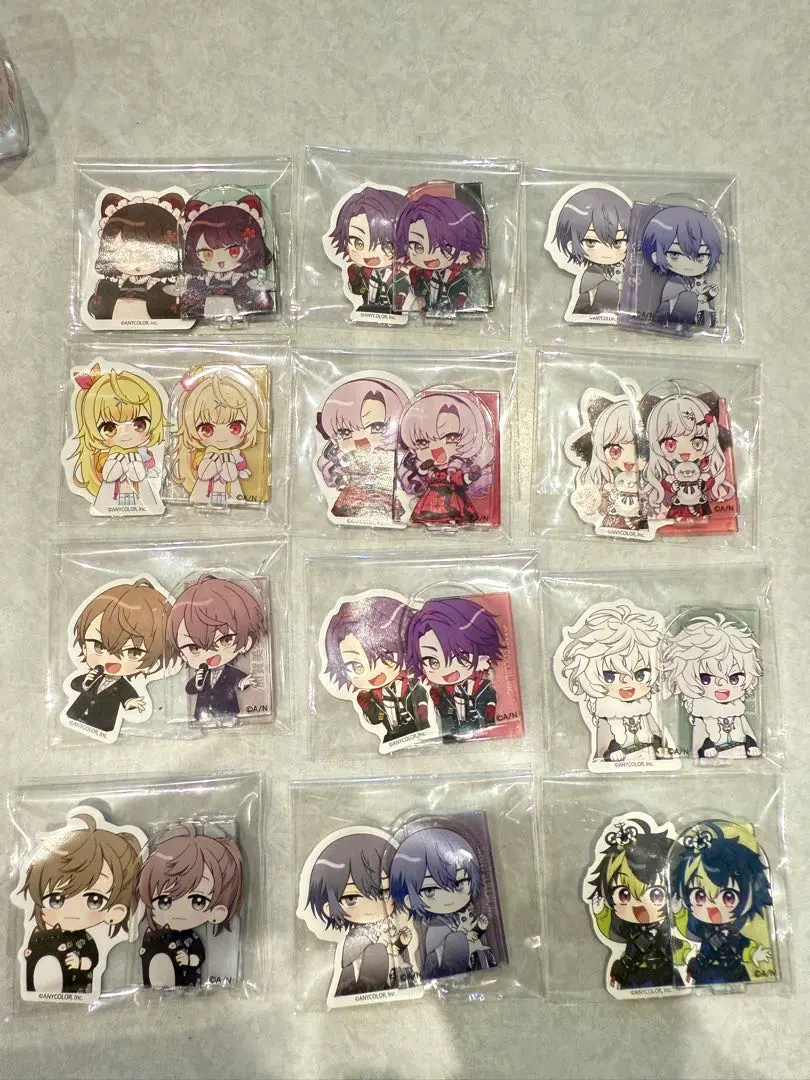 彩虹社 壓克力立牌 巧克力蛋 的縮圖