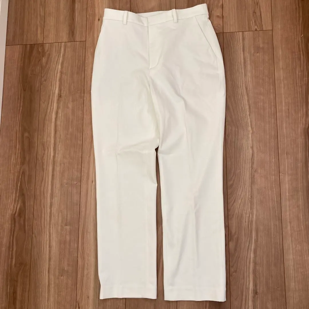 Thumbnail of UNIQLO White Pants M Size, Cropped