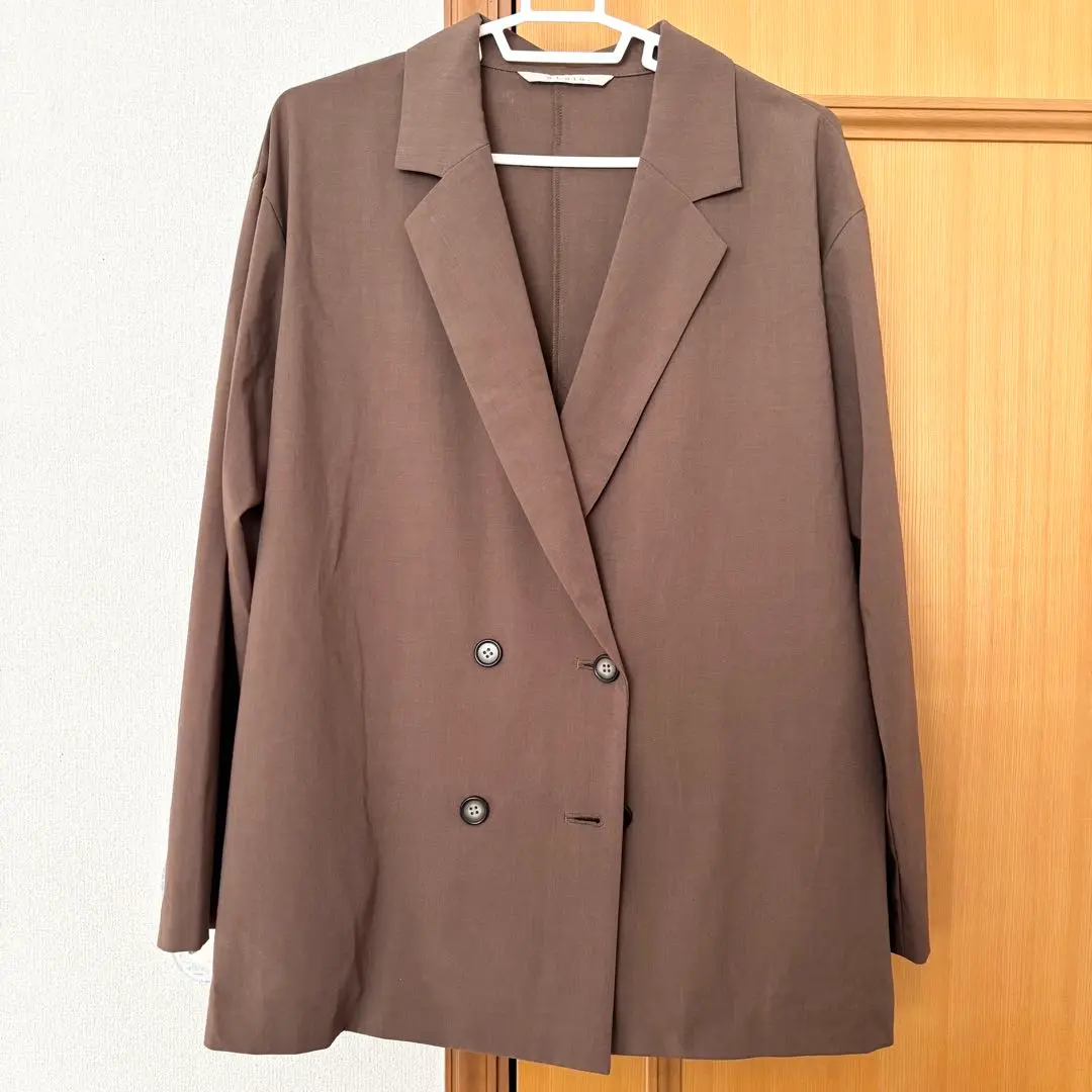ストラ　新品ジャケット36　セミパークドラペルダブルジャケット　Stola. IZG】ストライプ ピークドラペルダブルジャケット（ジャケット