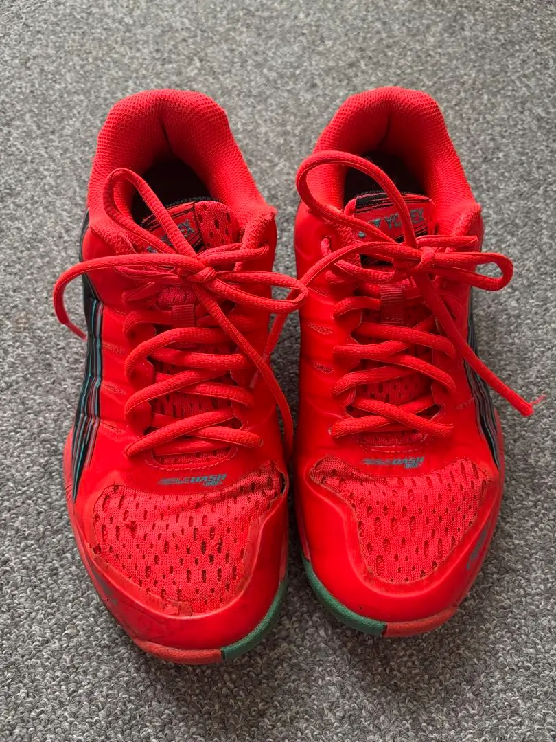 尤尼克斯 紅色 網球鞋 的縮圖