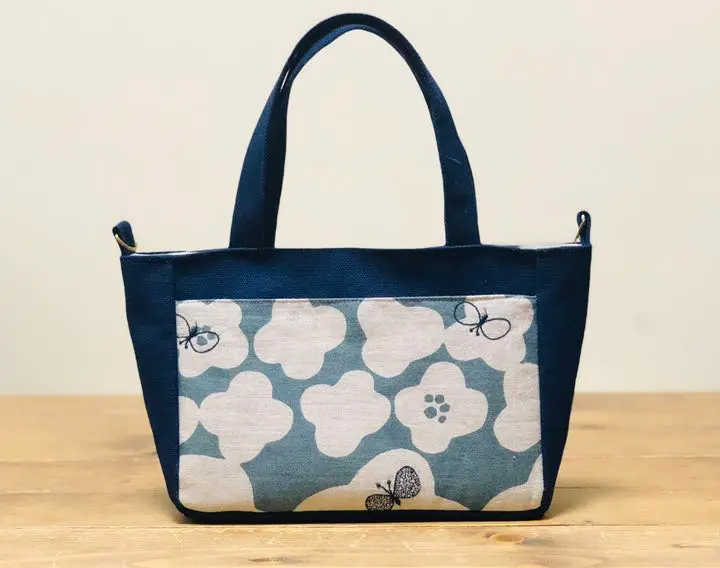 ミナペルホネン hanaco+choucho(beige)リボン浮足がま口長財布 mina perhonen - ミナペルホネン ハンドメイド がま口 親子長