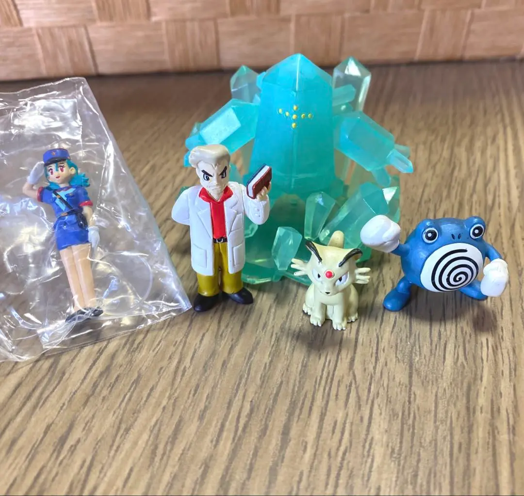 立体ポケモン図鑑　レジアイス　フィギュア　 1/40 希少　未開封 未開封 立体ポケモン図鑑 レジアイス フィギュア - メルカリ