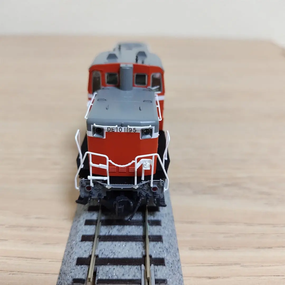 【鉄道模型】KATO 1-703 DE10 ディーゼル機関車 HO 1/80 Amazon | KATO HOゲージ DE10 1-703 鉄道模型 ディーゼル機関車