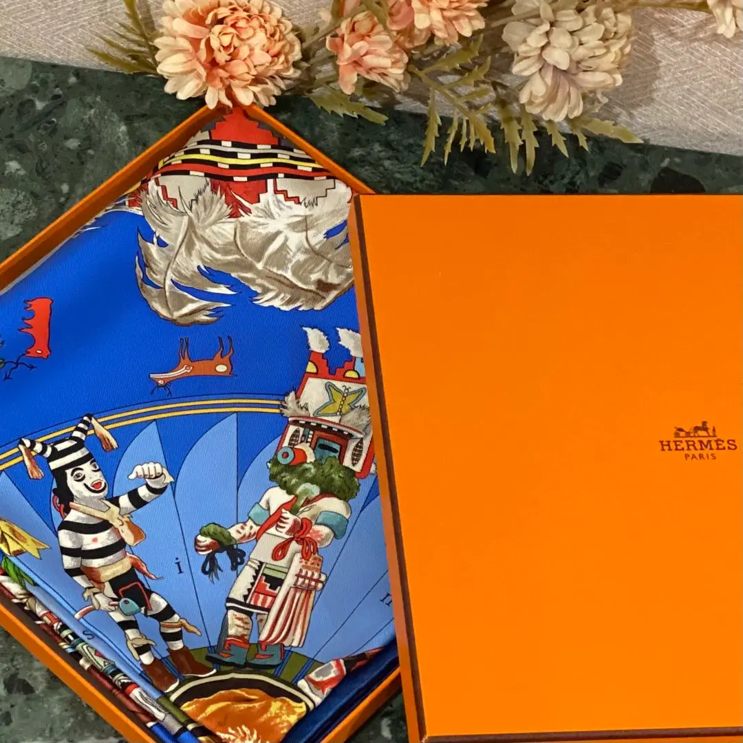 エルメス　プリーツスカーフ　カレ　カチナ民族 ☆HERMES エルメス☆スカーフ kachinas カチナ 民族柄 大判 カレ