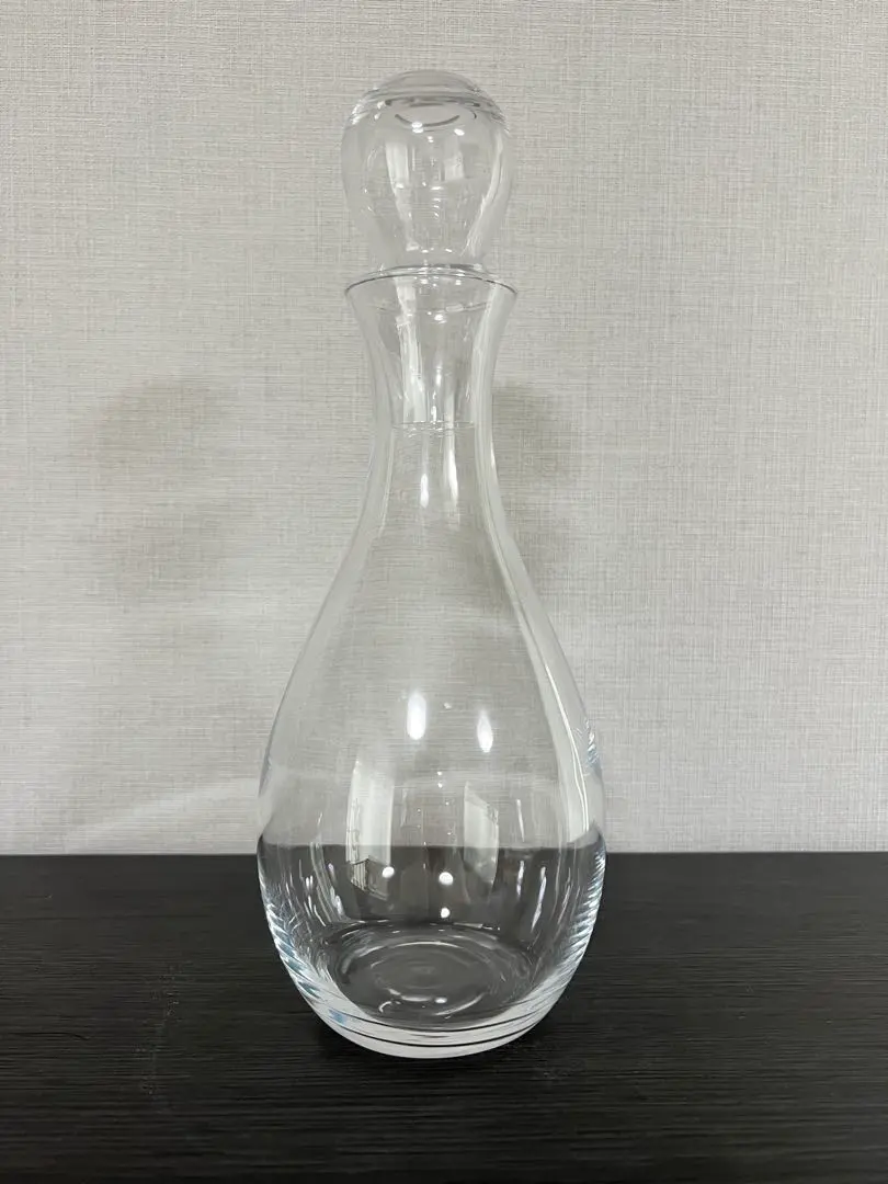 Thumbnail of Transparent glass decanter