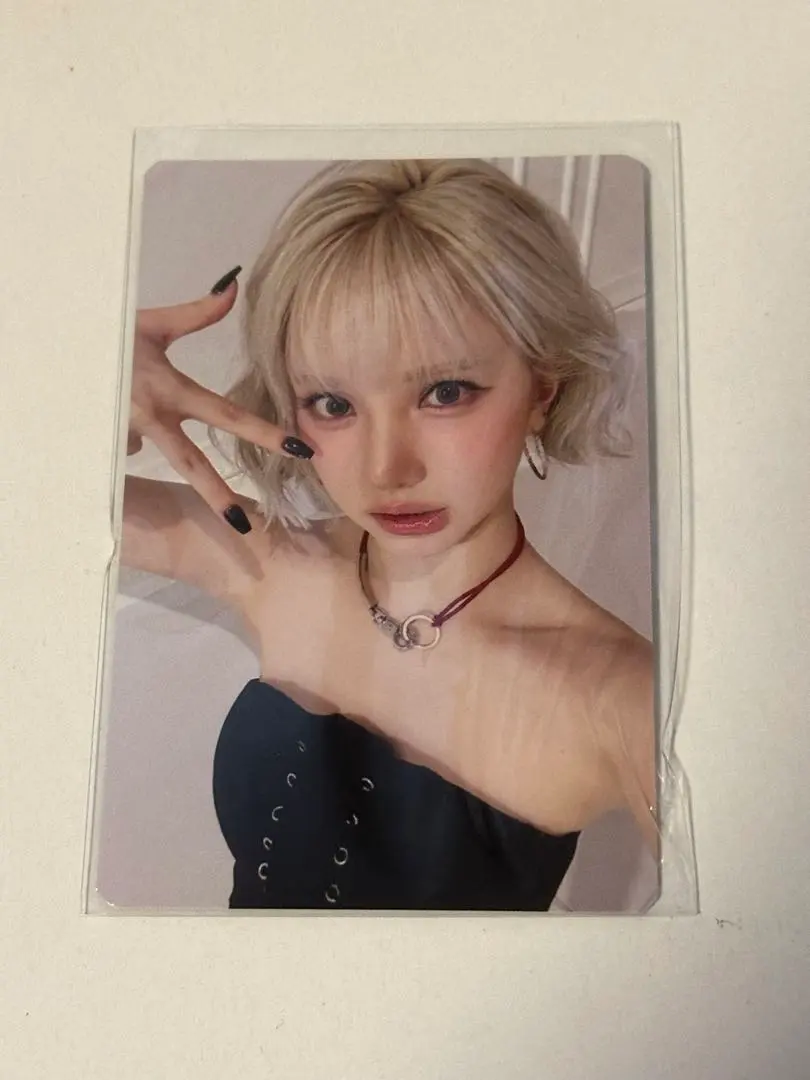 Thumbnail of VIVIZ Eunha Trading Card NEW LEDACY MD