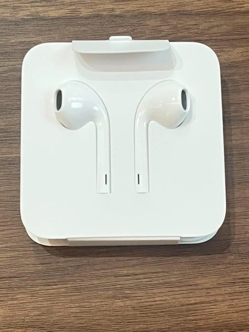 Thumbnail of Apple Genuine Lightning Wired Earphones for iPhone, New