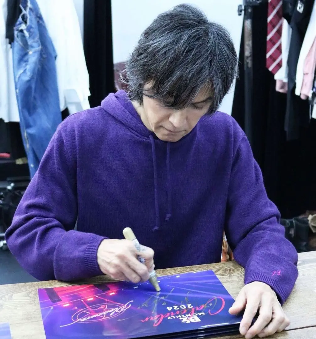 稲葉浩志 en4サマーパーカー Mサイズ　新品未使用 新品未開封☆B'z☆稲葉浩志☆サマーパーカー - メルカリ