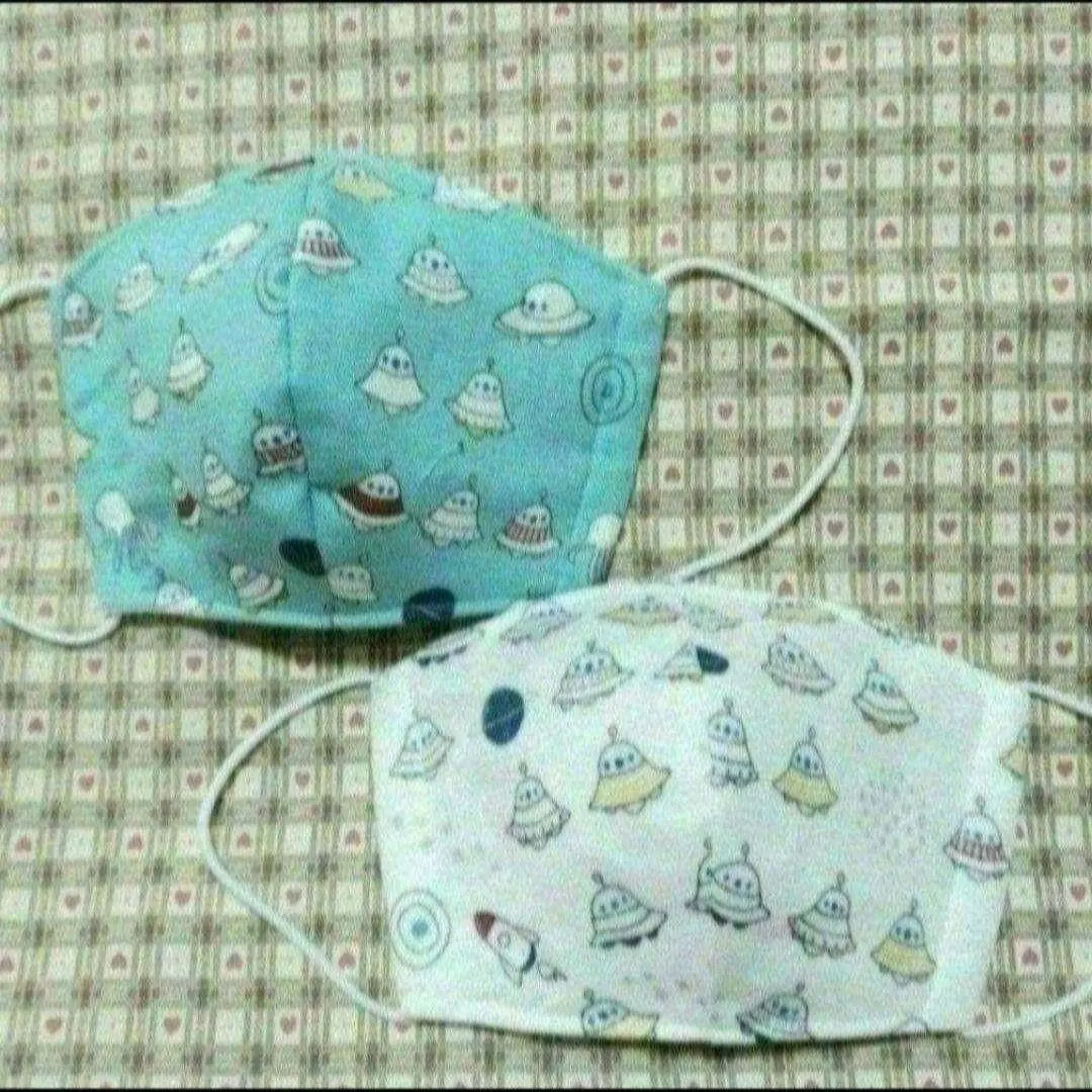 Thumbnail of Handmade, children's 3D mask, UFO pattern, light blue, white, for elementary school students ~