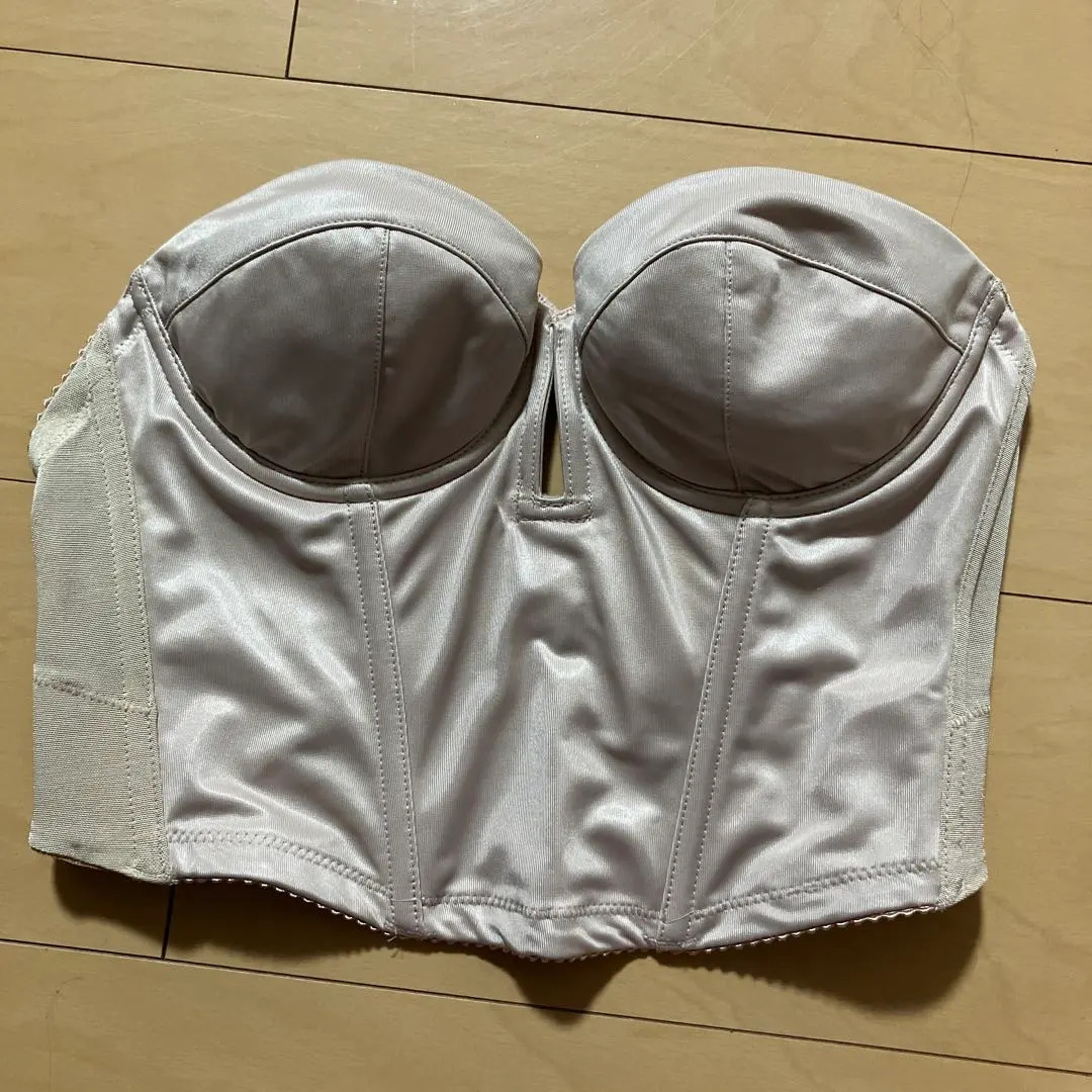 Thumbnail of Bridal innerwear C70 beige