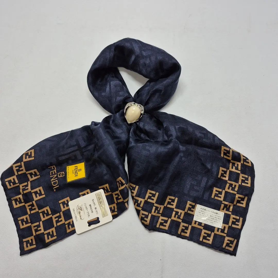 特価 FENDI スカーフリング(お値下げしました) 激安直営店 特価 FENDI スカーフリング(お値下げしました