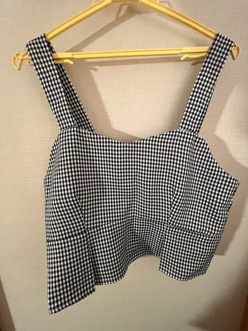 Thumbnail of Top, check pattern, black and white