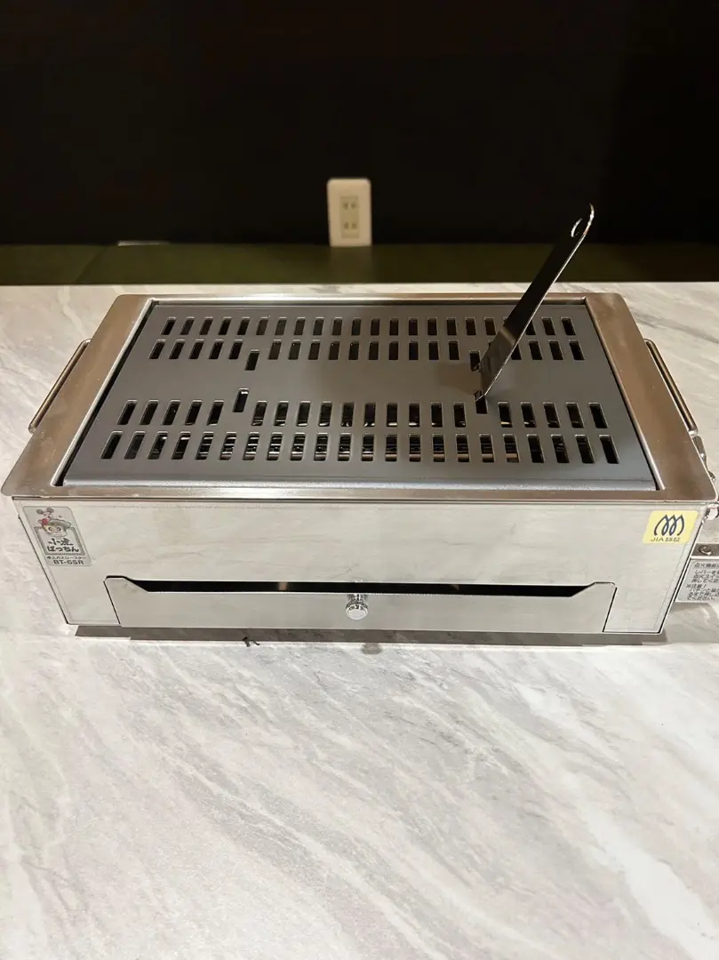 【5個以上から承ります】焼肉ロースター　王者　ロストル付き　中古 楽天市場】y－18t王者燒肉 lpの通販