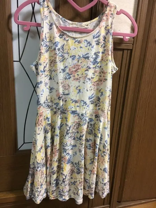 Thumbnail of Floral print dress