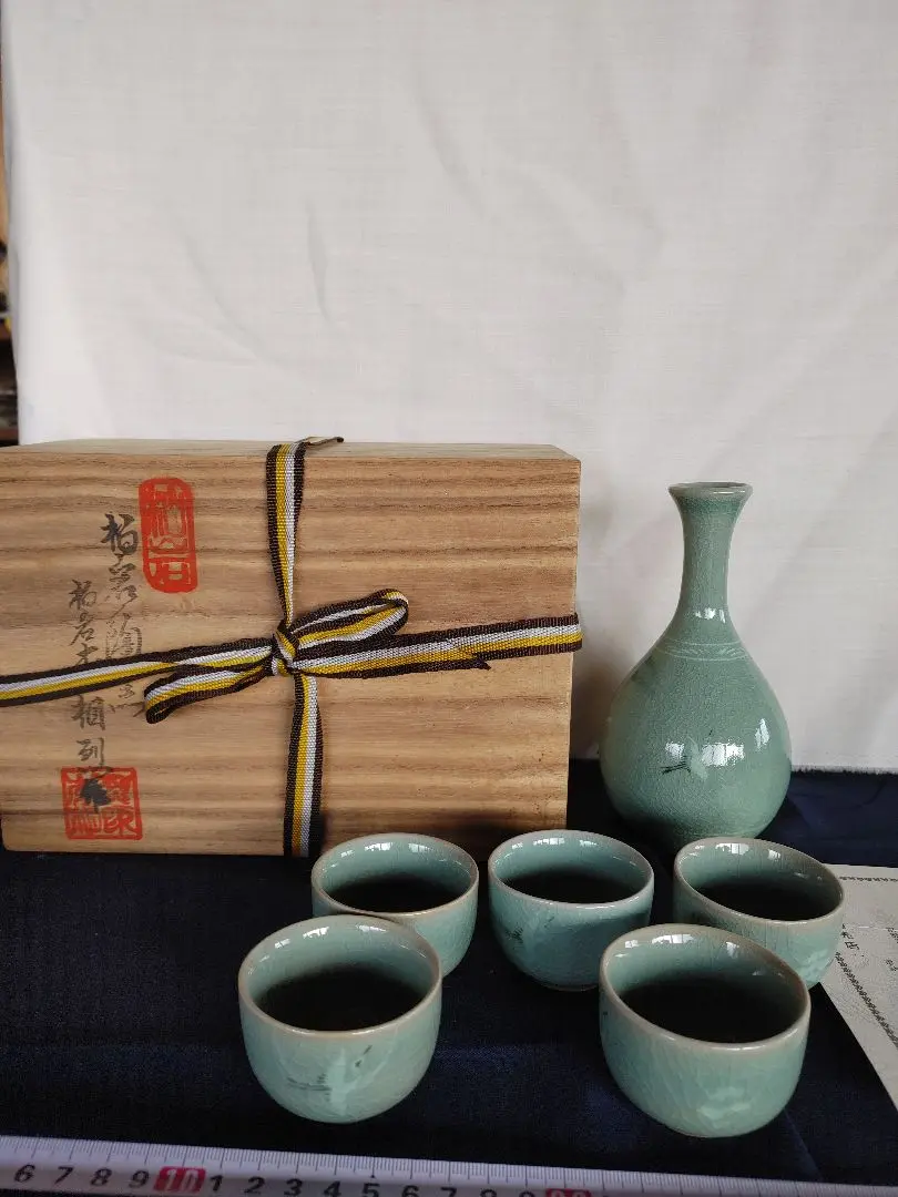 Amazon.co.jp: 高麗青磁 茶入 柏岩 李相烈 作 共箱 茶道具