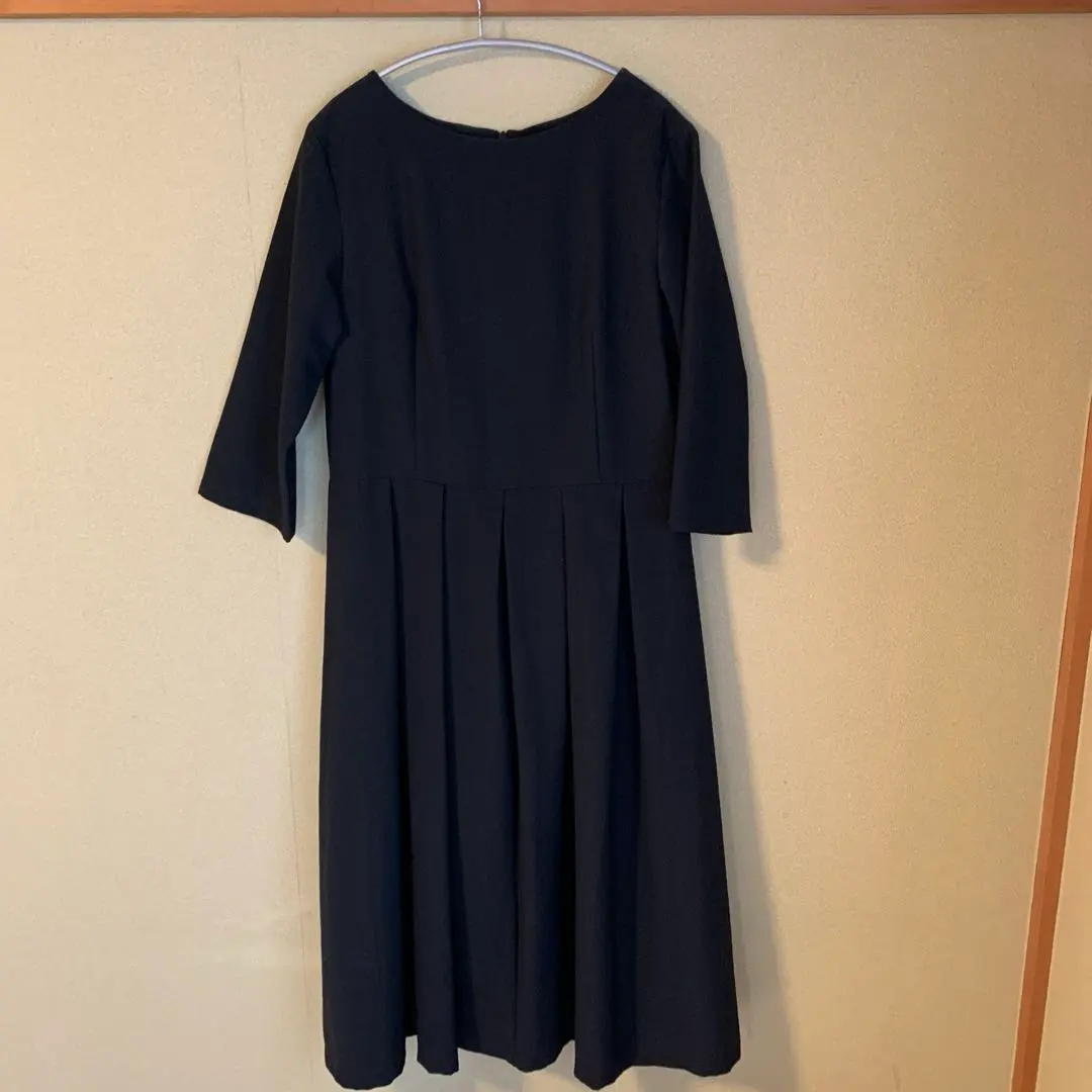 Thumbnail of Formal Dress ★ Dress for Special Occasions ★ Black, 3/4 Sleeves