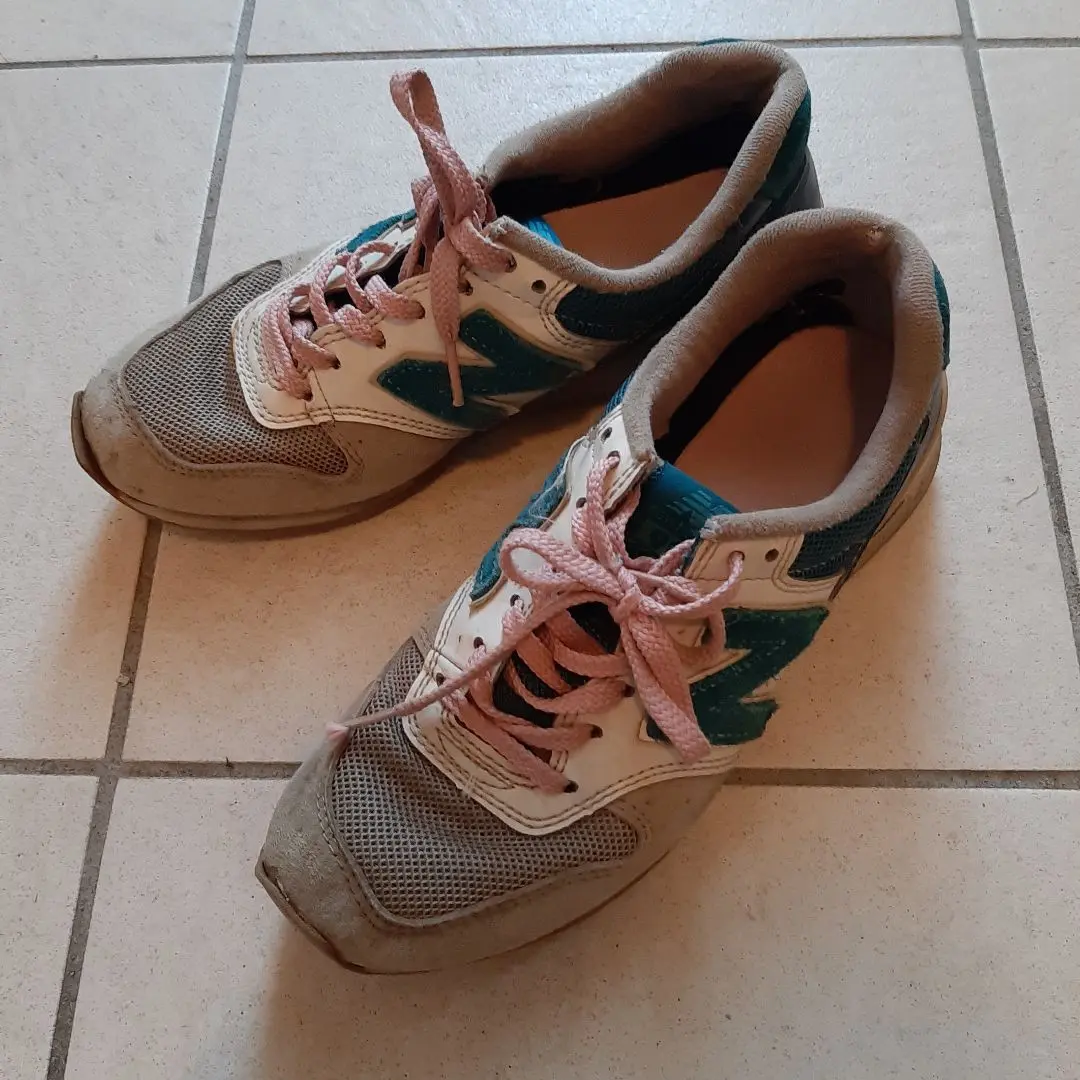 新品【NEW BALANCE】WR996CS SAFARI スニーカー 23 新品【NEW BALANCE】WR996CS SAFARI スニーカー 23 - メルカリ