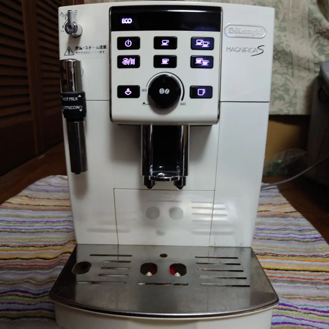 デロンギ マグニフィカS ECAM23120WN 全自動コーヒーマシン