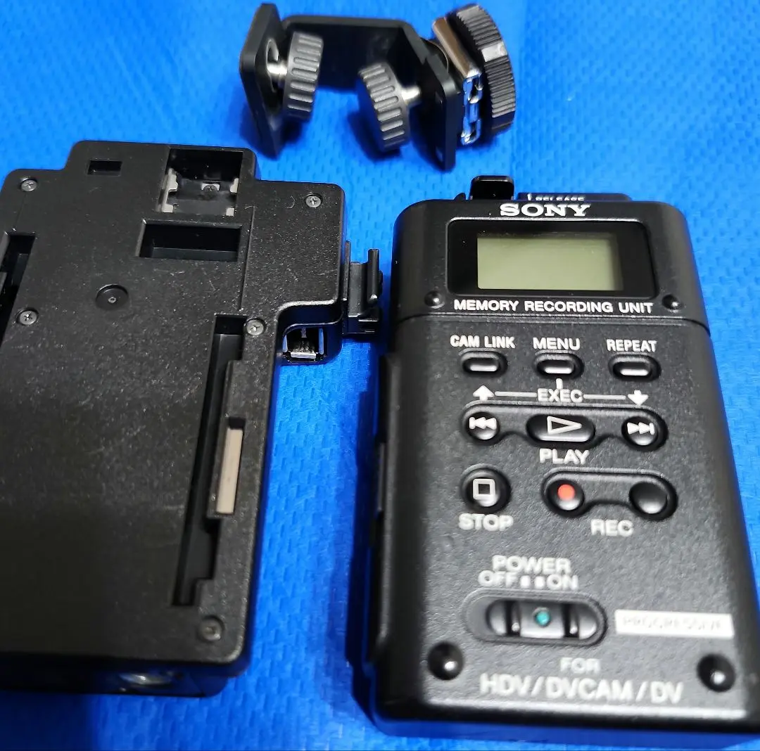 SONY メモリーレコーディングユニットHVR-MRC1 と HVRA-CR1 Used Sony HVR-MRC1 Memory Recording Unit (HVRA-CR1 Cradle