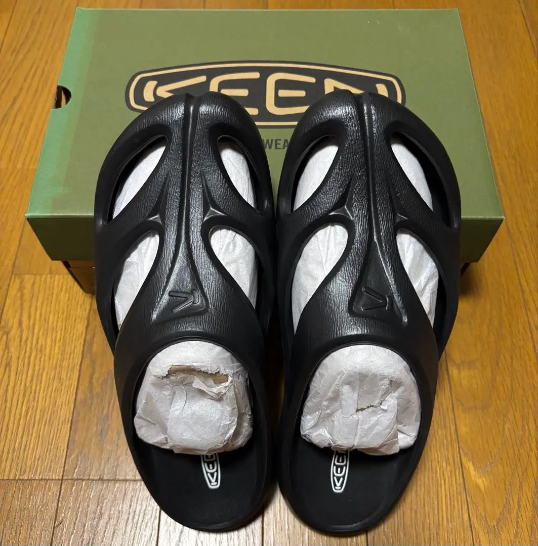 KEEN キーン サンダル SHANTI ARTS 28cm 美品　ヨギ keen》SHANTI ARTS メンズ（サンダル）｜KEEN（キーン）の