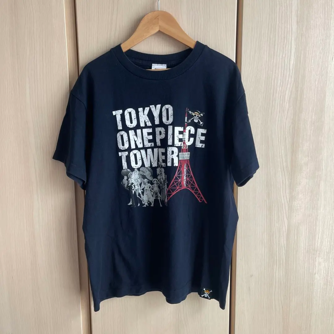ワンピースタワー　Tシャツ ONE PIECE 東京ワンピースタワーTシャツ グレー - メルカリ