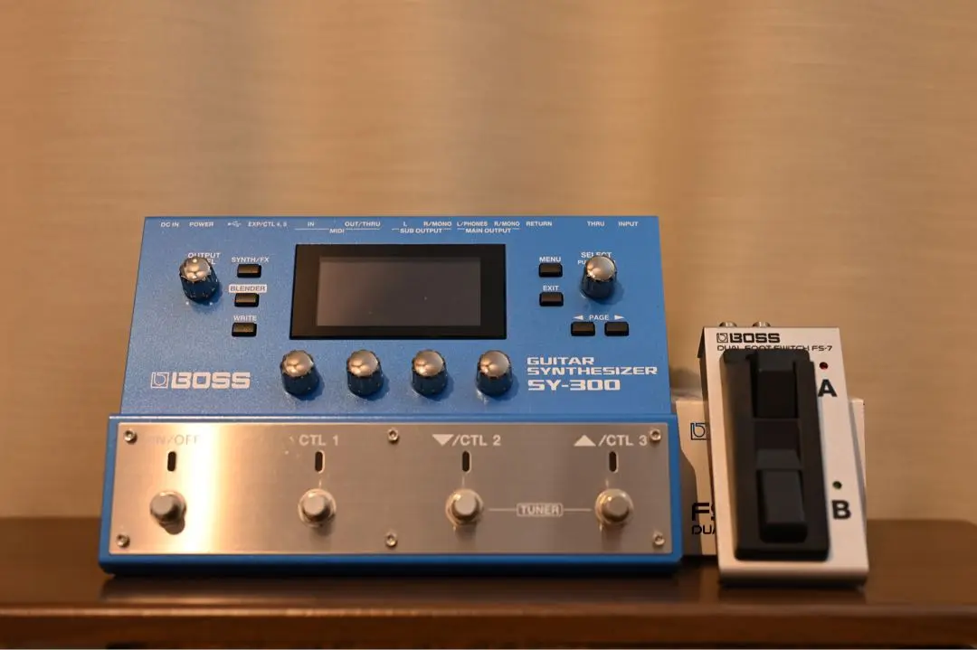 【中古・美品】BOSS SY-300 ギター（ベース）シンセ BOSS / SY-300【デジマート製品レビュー】 - YouTube