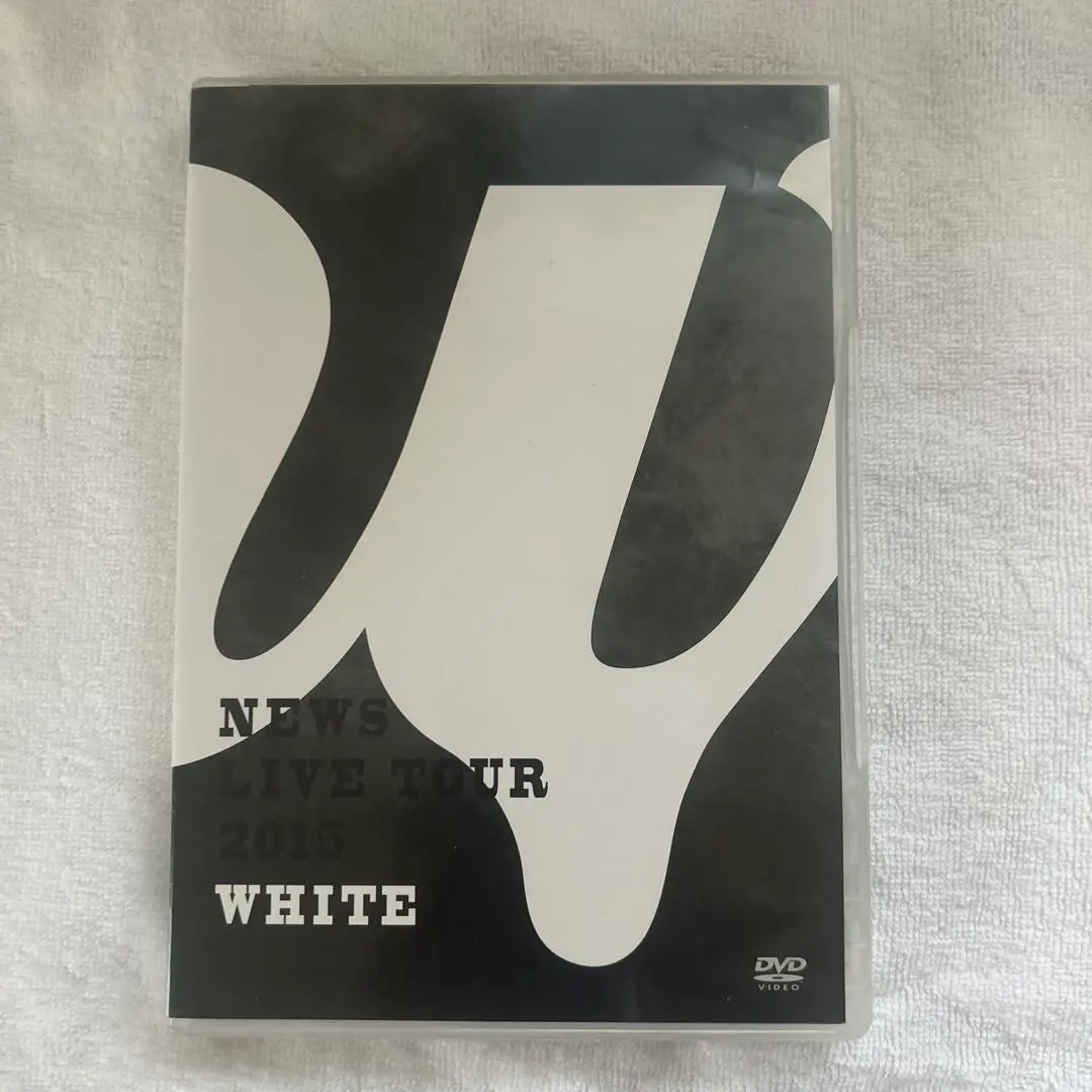 NEWS - NEWS LIVE TOUR 2015 White 初回限定盤 41VdVMOiJ-L._AC_SY200_QL15_.jpg