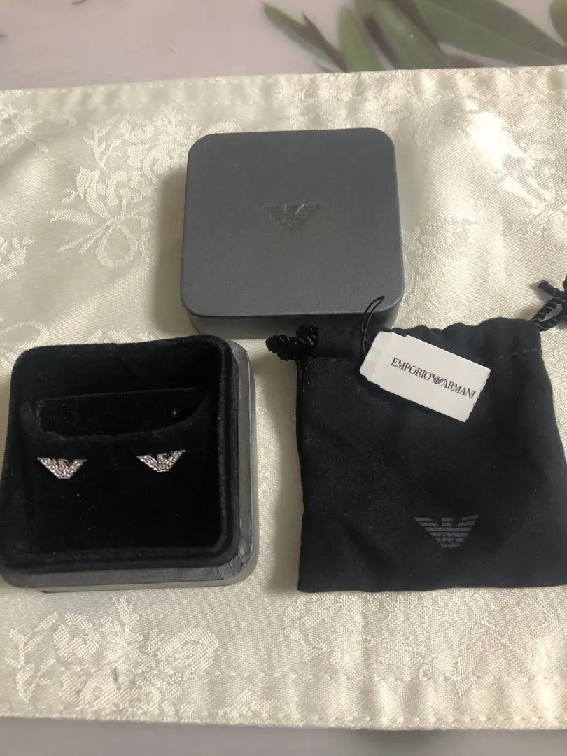 美品☆エンポリオアルマーニ☆ピアス エンポリオアルマーニ ピアス EMPORIO ARMANI ロゴ シルバー