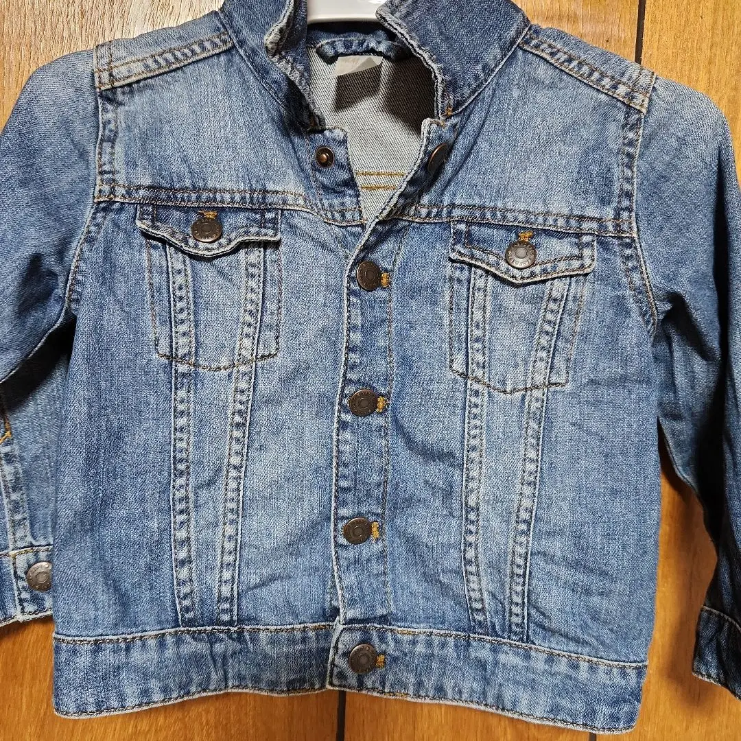 H&M 牛仔外套 90cm 按扣 中古 的縮圖