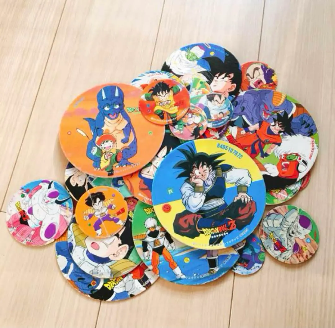 Thumbnail of Dragon Ball Menko (Japanese game card) - Medium Size - Assorted 31 Piece Set *Not sold individually!!