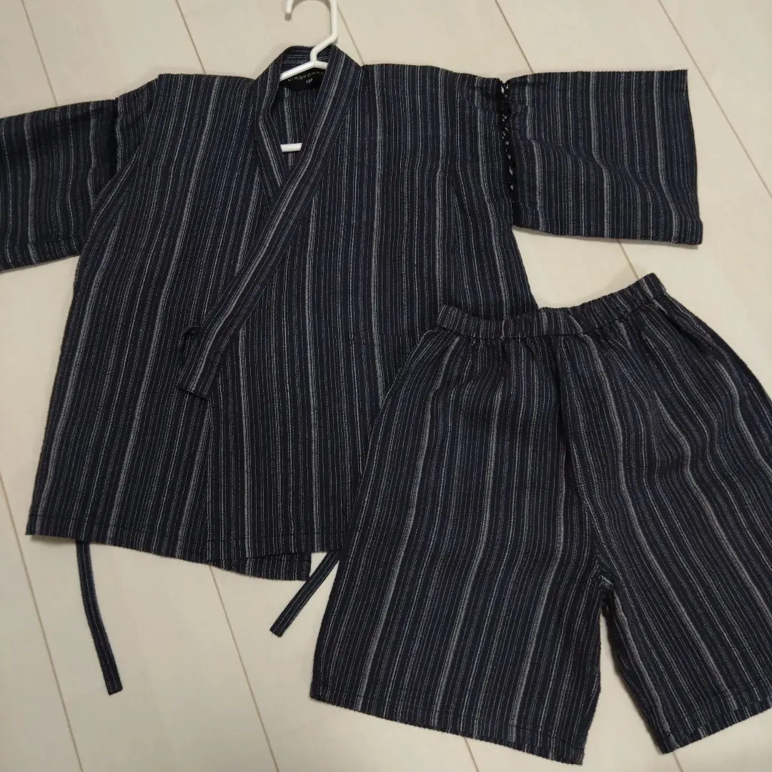 Thumbnail of Jinbei (Japanese summer wear) for kids, 120cm