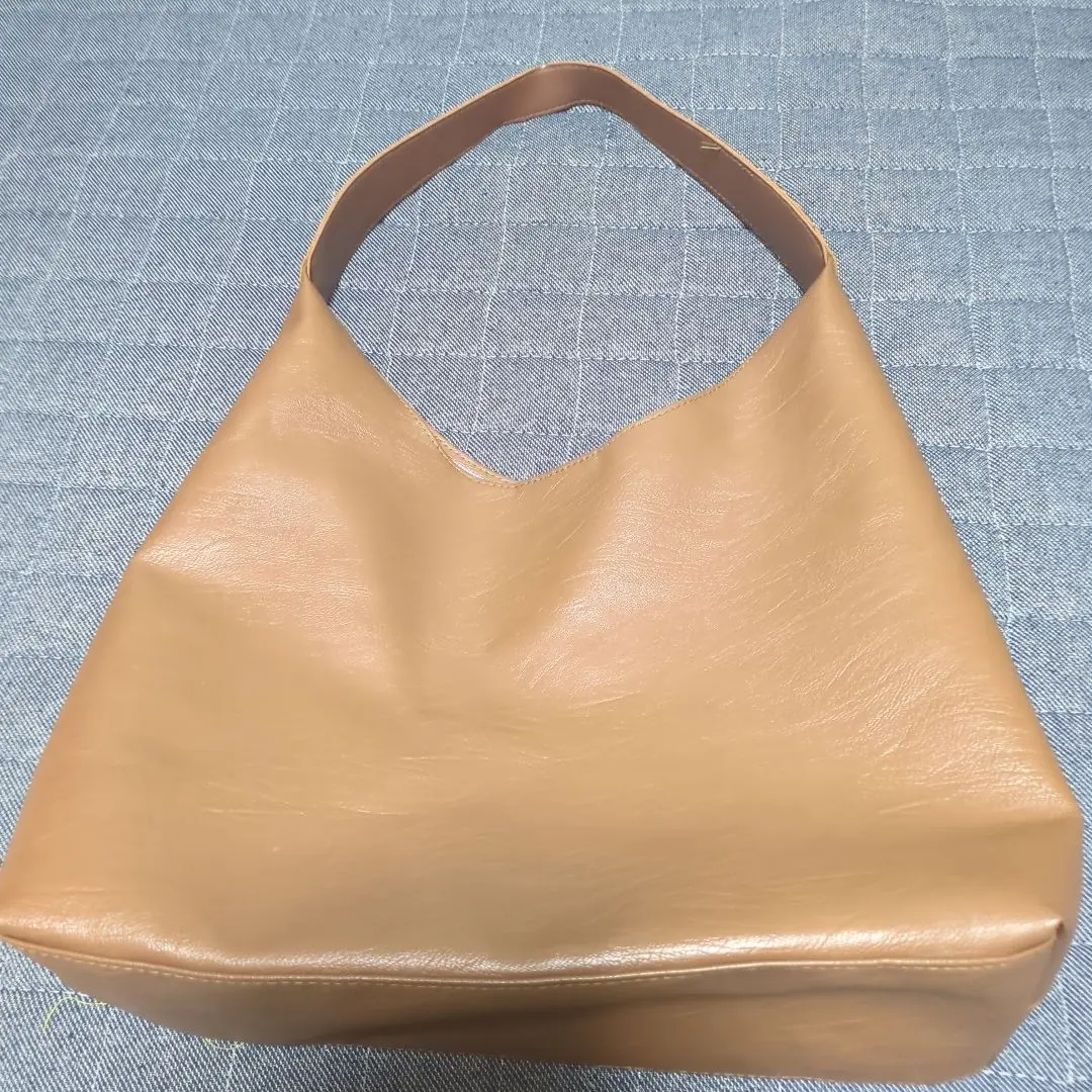 米色 UP皮革 肩背包 的縮圖