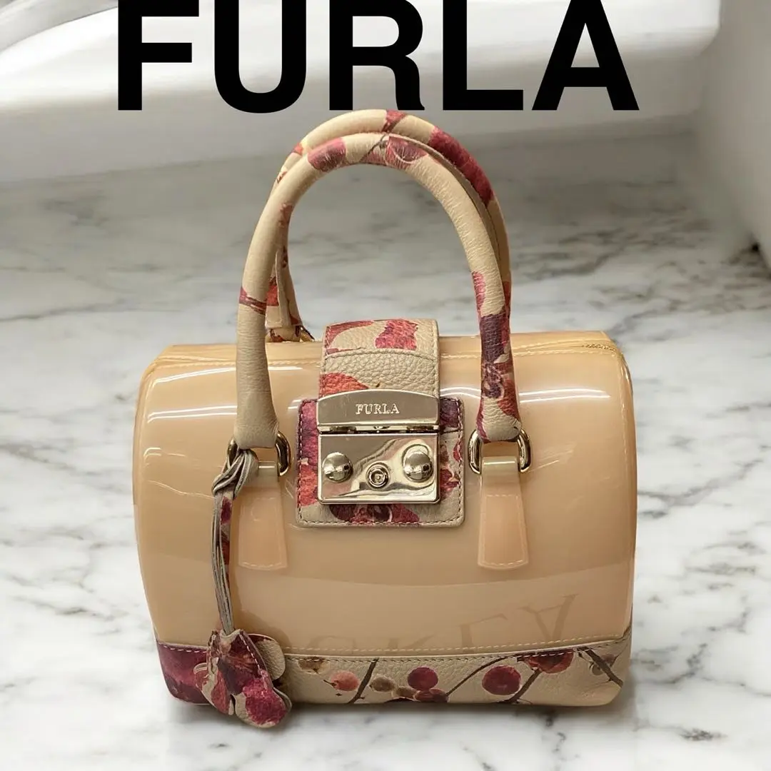 美品　FURLAフルラ ニコライバーグマン コラボ 花柄 トートバッグ (大) FURLA（花柄 ・ トートバッグ）のフリマアイテム一覧