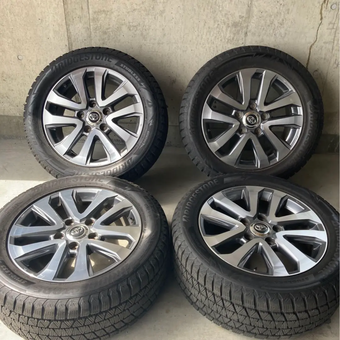ランクル200系20インチ純正 ホイール、スタットレスタイヤ 、純正ナット有 ランクル 200 純正 ZX 後期 20×8.5J +58 ダンロップ 285/50R20