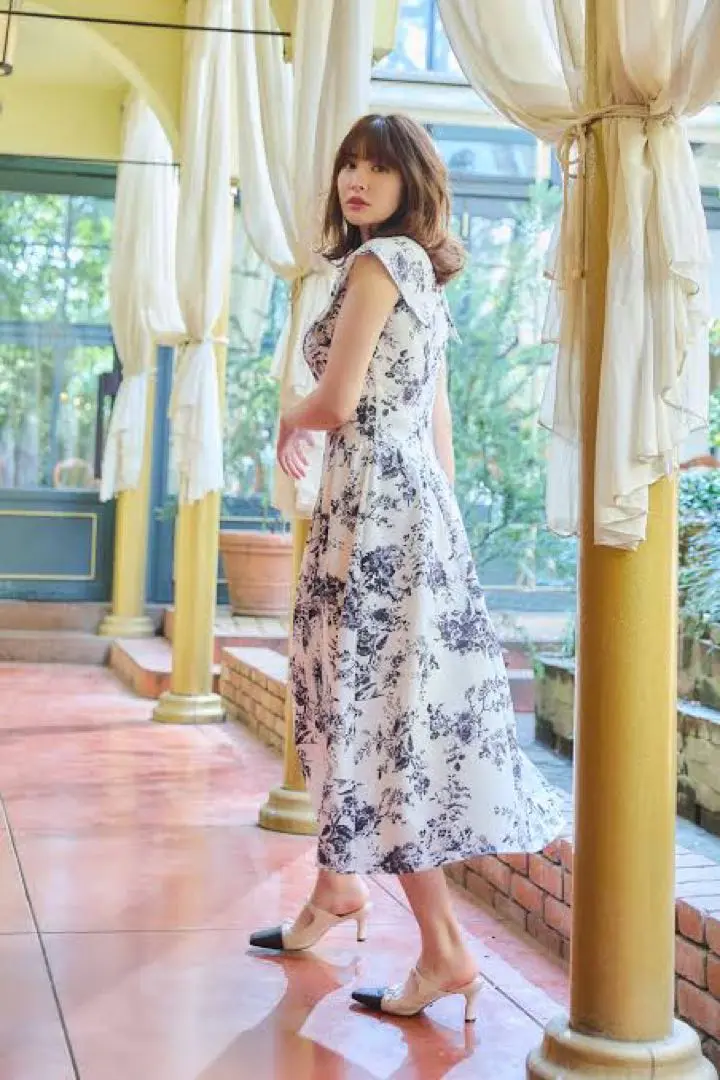 ワンピース Herlipto/Secret Garden Midi Dress/M Secret Garden Midi Dress（ワンピース）｜Her lip to（ハー