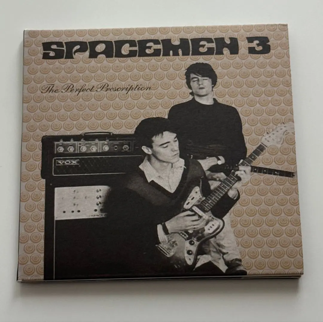 SPACEMEN3 DREAMWEAPON レコード Amazon.co.jp: DREAMWEAPON: ミュージック